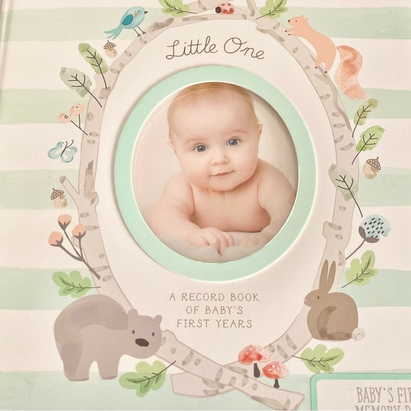 Little One Memory Record Book Baby’s First Years Picture Frame Cover New - Picture 2 of 6